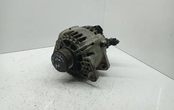 KIA Ceed Generator/alternator 373002a600