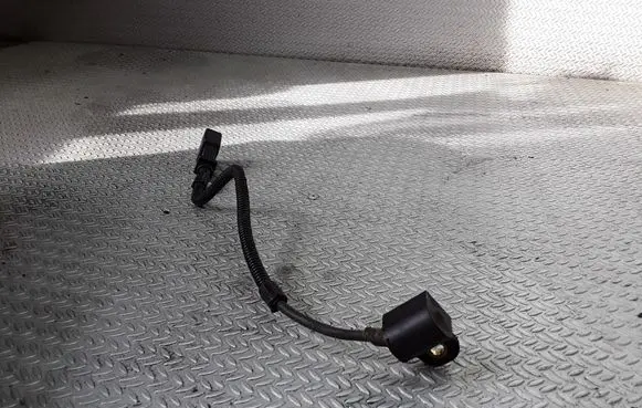 Volkswagen Sharan Camshaft position sensor 9805940