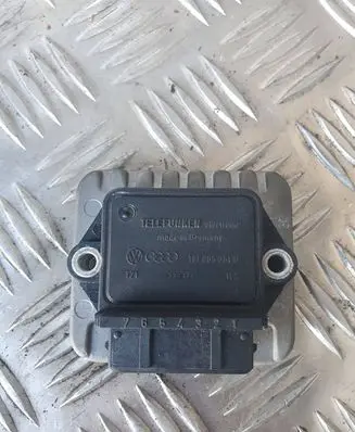Audi 80 90 S2 B4 Ignition amplifier control unit 191905351B 339373
