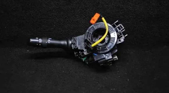 Toyota Yaris Indicator stalk 0D27017F937