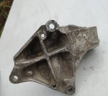 Peugeot 307 Driveshaft support bearing bracket 96358893