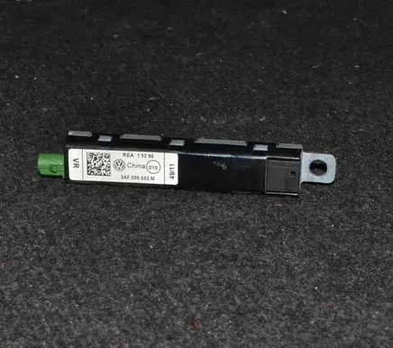 Volkswagen PASSAT B7 Aerial antenna amplifier 3AF035552M