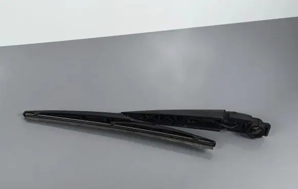 Dodge Durango Rear wiper blade arm