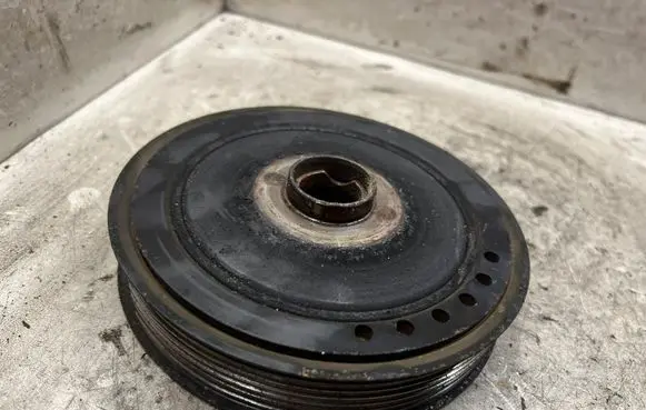 Renault Scenic II - Grand scenic II Crankshaft pulley 416376968