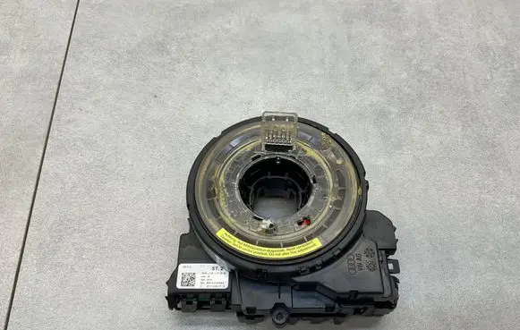 Audi A4 S4 B8 8K Airbag slip ring squib (SRS ring) 8K0953568F