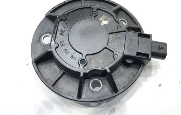 Seat Leon (5F) Camshaft position sensor 06L109259D