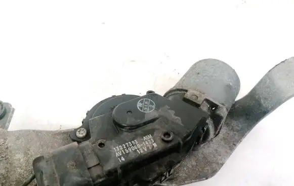 Opel Insignia A Wiper motor 13227393 AV1590601423
