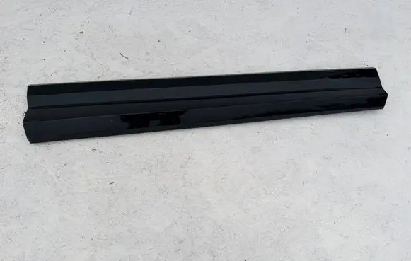 Front door trim (molding)
