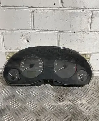 Volkswagen Sharan Speedometer (instrument cluster) 7M0919861R