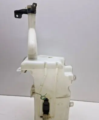 Mitsubishi Colt Windshield washer fluid reservoir/tank MN105384 A4548600060 MN105383