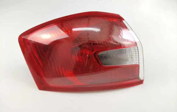 Ford Kuga I Rear/tail lights 8V4113405AH