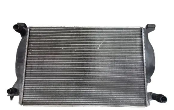 Audi A4 S4 B7 8E 8H Coolant radiator