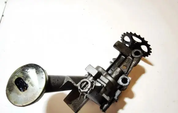 Renault Kangoo I Oil pump 7700600252 7700100894E