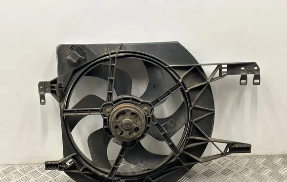 Opel Vivaro Electric radiator cooling fan 91168026 8200151873