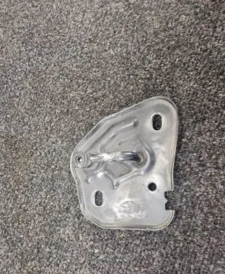 Audi A7 S7 4G Engine bonnet/hood lock/latch loop/hook 4G0823186
