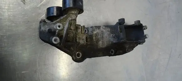 Renault Trafic II (X83) Generator/alternator bracket 1171035833