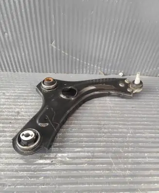 Renault Clio V Front control arm 545002446R