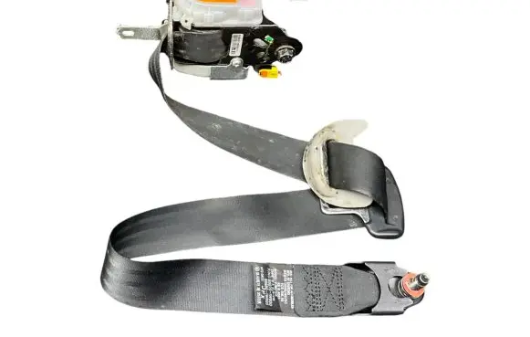 Hyundai i40 Front seatbelt 0589P1000145