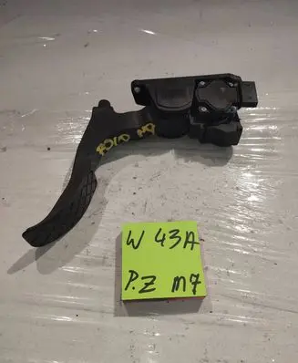 Volkswagen Polo Accelerator throttle pedal 0280752215 6Q1721503E 383107030YB3