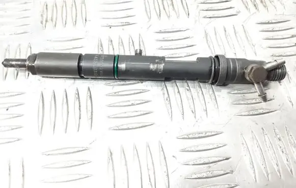 Audi A6 S6 C5 4B Fuel injector 059130201 0432133836