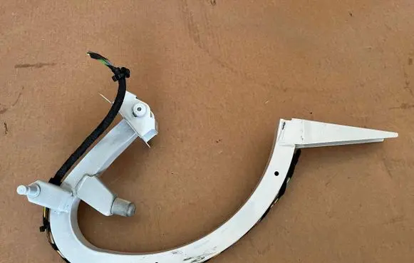 Audi A4 S4 B9 8W Tailgate/trunk/boot hinge 8W5827305A