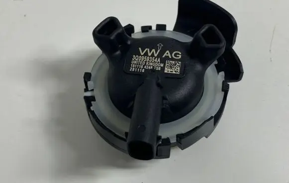 Skoda Octavia Mk3 (5E) Airbag deployment crash/impact sensor 3Q0959354A