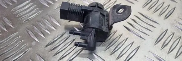 Volkswagen Caddy Turbo solenoid valve 1K0906283A