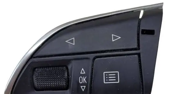 Audi A8 S8 D4 4H Steering wheel buttons/switches 4H0951523G