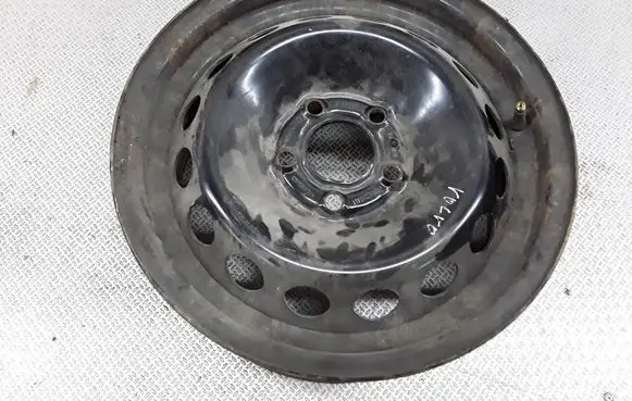 Volvo S70 V70 V70 XC R15 steel rim 9157507