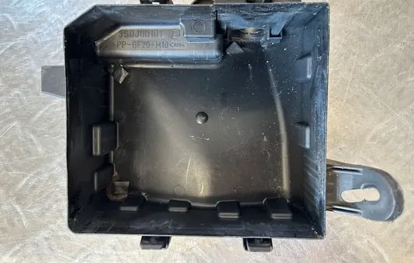 Nissan Juke I F15 Fuse box set 3S0J00101