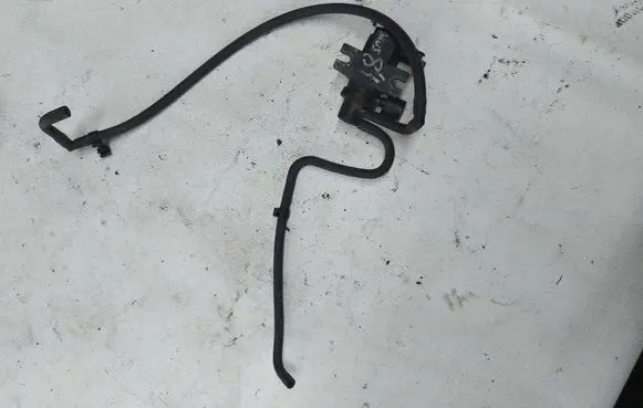 Ford Galaxy Turbo solenoid valve 964502980 06y117