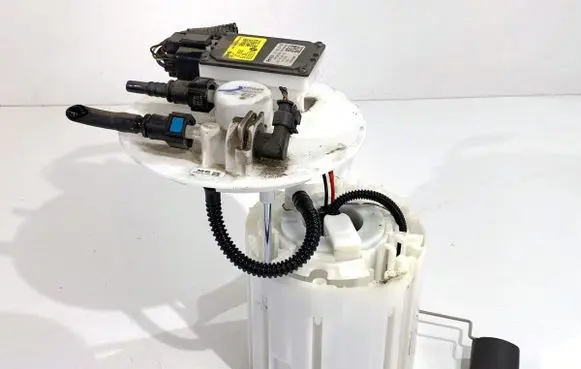 KIA Ceed In-tank fuel pump 31110J7100