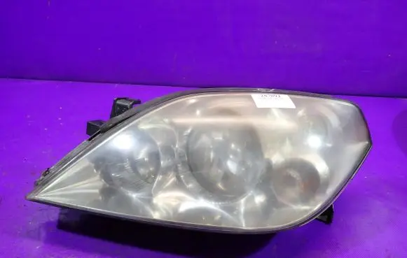 Nissan Primera Headlight/headlamp 237597