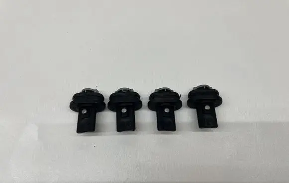 Hyundai Santa Fe Fuel Injector clamp holder 2245027 2245027XXX