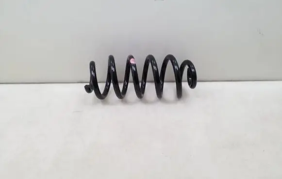 Nissan Qashqai J12 Rear coil spring