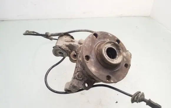 Volkswagen PASSAT B5 Rear wheel hub spindle/knuckle 