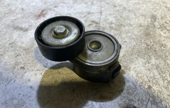 Land Rover Range Rover Evoque L538 Generator/alternator belt tensioner 16183P