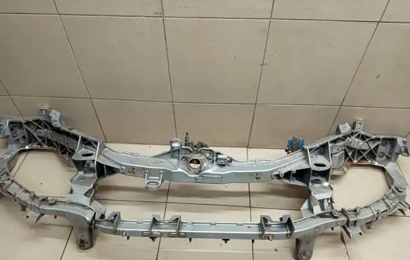 Ford C-MAX I Radiator support slam panel 3M518B041A