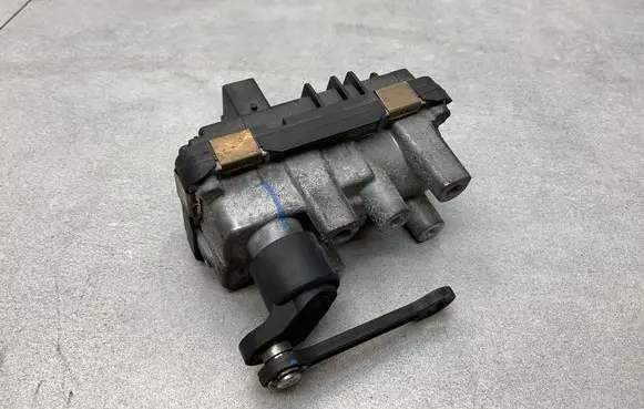 Land Rover Discovery Sport Turbine electric control actuator 4933519600