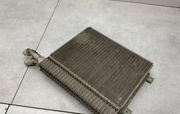 Jaguar XF X250 Coolant radiator 9X238D048AD