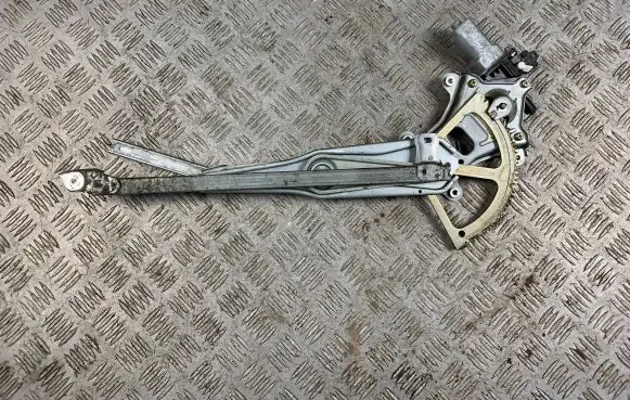 Subaru Outback Front door window regulator with motor 