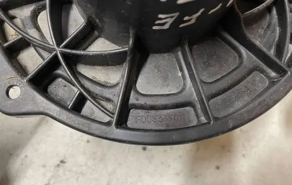 Hyundai Santa Fe Heater fan/blower F00S33F011