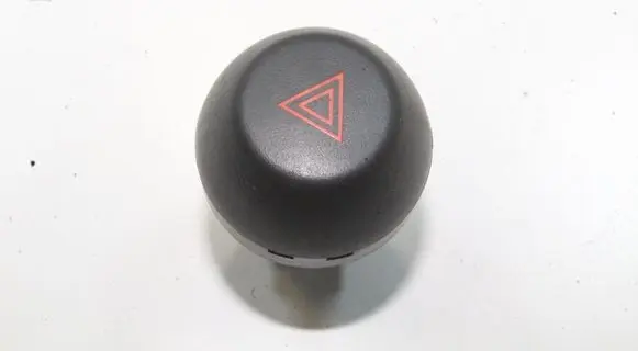 Toyota RAV 4 (XA30) Hazard light switch 15B060