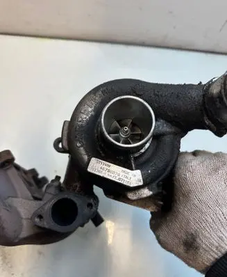 Alfa Romeo 147 Turbo 46786078
