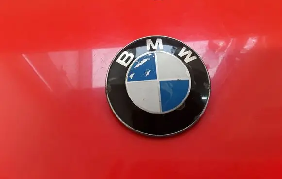 BMW 5 E39 Manufacturer badge logo/emblem 51148132375 8132375