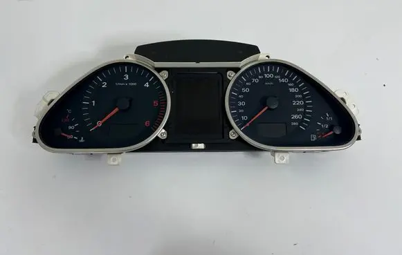 Audi Q7 4L Speedometer (instrument cluster) 4L0920931E