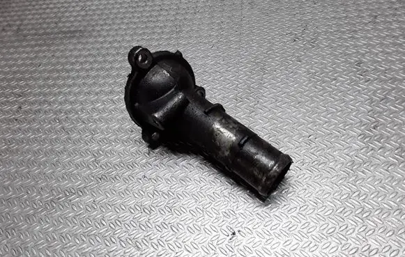 Nissan Navara D22 Engine coolant pipe/hose