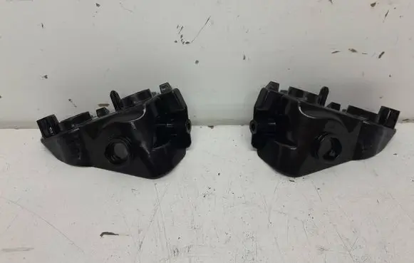 Renault Scenic E-Tech V Front bumper mounting bracket 622217591R 622209057R 622211033R