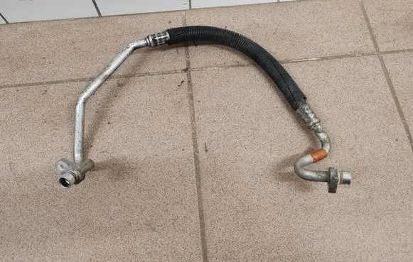 Nissan Note (E11) Air conditioning (A/C) pipe/hose 924909U200