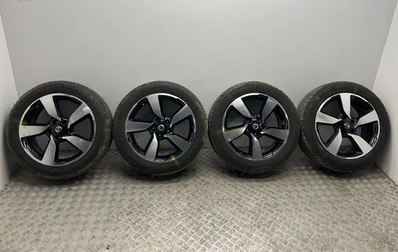 Nissan Qashqai R18 alloy rim N6480113